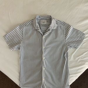 Good Fellow Co Short Sleeve Button Up